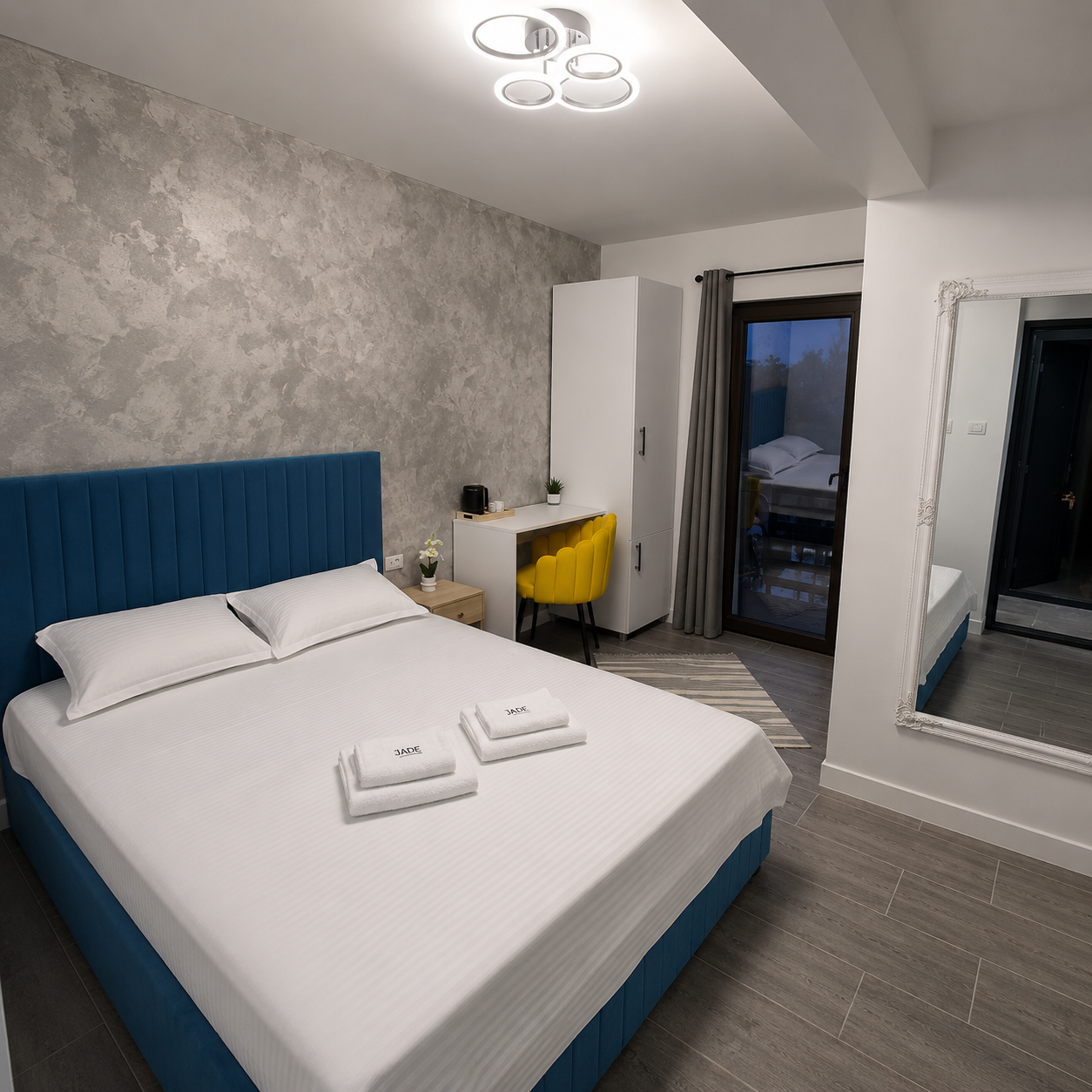 Cameră dublă cu balcon 101